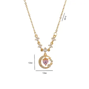 Collier élégant doré lune et cœur rose avec détails scintillants en zircons cubiques