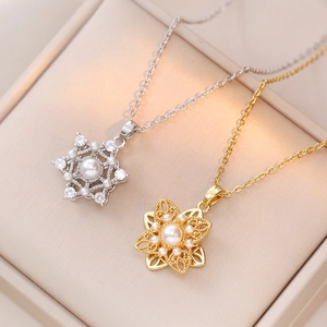 Collar con Colgante de Flor Giratorio para Mujer Acero Inoxidable Perla Zirconia Copo de Nieve Joyería Elegante Regalo