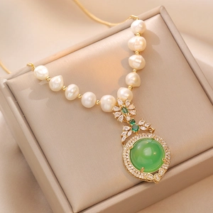 Vintage Emerald Green Gemstone Pendant Necklace Freshwater Pearl Titanium Steel Gold Plated Elegant Jewelry Women
