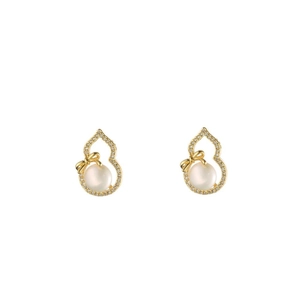 Boucles d'oreilles gourde dorées avec cadre en zircon et perles d'eau douce rondes