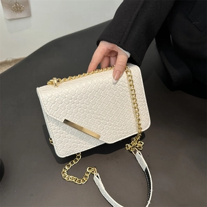 Women Shoulder Bag Woven Texture PU Leather Gold Chain Strap Crossbody Small Square Flap Purse Elegant Fashion Handbag