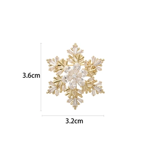 Broche flocon de neige élégante avec zircone cubique mesurant 3,6cm sur 3,2cm