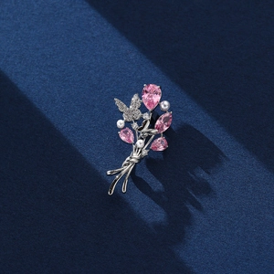 Élégante Broche Bouquet de Fleurs Papillon en Zircone Rose pour Femme Épingle en Cuivre Plaqué Argent avec Künstliche Perle Imitation