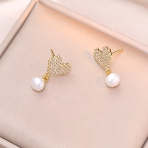 Fashionable French style pixelated heart earrings with pearls and gold finish