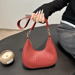 Women's Fashion Woven Texture PU Leather Crescent Underarm Bag Stylish Versatile Hobo Shoulder Bag For Daily Party Dating