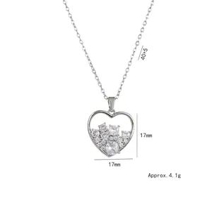 Collana con ciondolo a cuore in zircone lucido e catena regolabile placcata argento