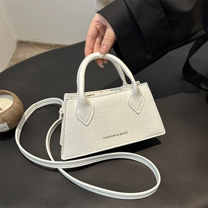 Women's Crocodile Pattern PU Leather Handbag Vintage Minimalist Small Square Crossbody Bag Elegant Top Handle Shoulder Bag