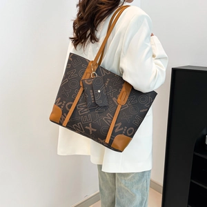 Grand sac cabas monogramme rétro avec lanières en cuir et pochette assortie pour femme