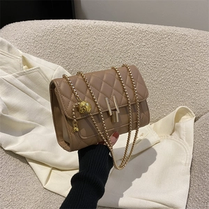 Borsa A Tracolla Da Donna In Pelle PU Trapuntata Piccola Borsa A Spalla Quadrata Con Catena A Sfera Dorata E Chiusura