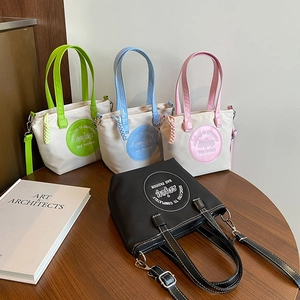 Sac Bandoulière Seau en Nylon pour Femmes Mode Minimaliste Urbain Imprimé Lettres Couleur Contrastée Sac à Main Avec Bandoulière Réglable