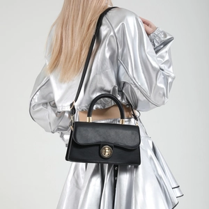 Retro black square handbag with gold rotating buckle and detachable strap for women