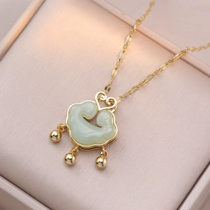 Retro Ruyi Lock Pendant Necklace Titanium Steel With Green Zircon Vintage Jewelry For Women Elegant