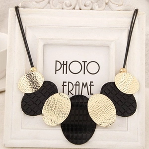 Collier Plastron Original Alliage Martelé Or Noir Grille Pendentifs Ovales Bohème Cordon Ciré Bijoux Longs Femmes