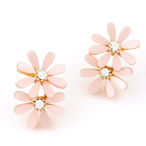 Elegant pink daisy floral stud earrings with sparkling crystal accents in gold plating