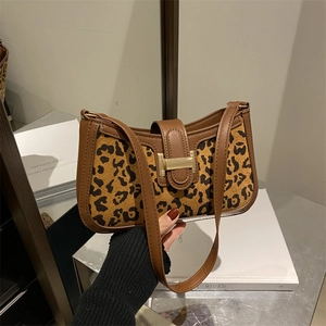 Petit Sac à Épaule Vintage Imprimé Léopard pour Femme en Cuir PU avec Boucle en Métal Sac Sous le Bras Mode