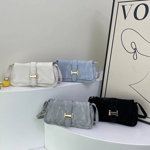 Four colors of minimalist textured PU baguette underarm bags with gold magnetic buckles