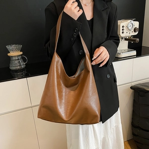 Brown large capacity leather Hobo shoulder bag for women with minimalist retro design