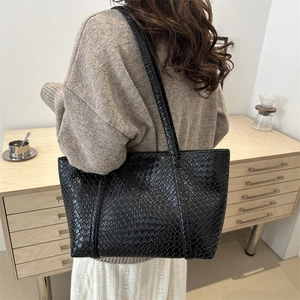 Borsa tote in pelle intrecciata nera alla moda con grande capacità e design rétro minimal