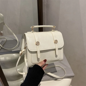 Petit Sac Bandoulière Carré Cuir PU Vintage Style Preppy Sac À Main Épaule Avec Poignée Supérieure Boutons Métalliques Dorés Pour Femmes