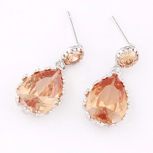 Eleganti orecchini a goccia in argento con pietre di zircone arancio champagne