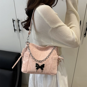 Sac À Bandoulière Pour Femmes En Cuir PU Plissé Avec Boucle Papillon En Métal Chaîne Argentée Sac Seau Y2K
