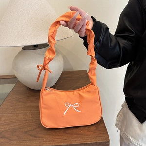 Borsa Sottobraccio Donna Nylon Ricamo a Fiocco Tracolla a Pieghe Scrunchie Borsa a Spalla Hobo Design Francese Moda Piccola