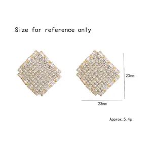 Minimalist square zircon stud earrings in gold with 23mm dimensions and 5.4g weight