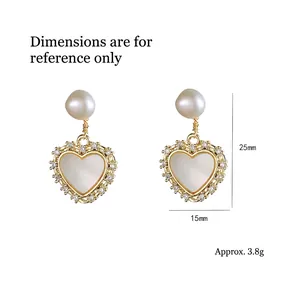 Orecchini a cuore con perle bianche e strass scintillanti, dimensioni 25mm x 15mm