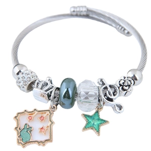 Modisches Charm-Armband Aus Legierung Mit Stahldraht-Manschette Hase Stern Musiknote Krone Kristallperlen Schmuck Für Damen