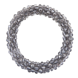 Bracelet en perles de cristal facettées gris fumé avec finition brillante sur blanc