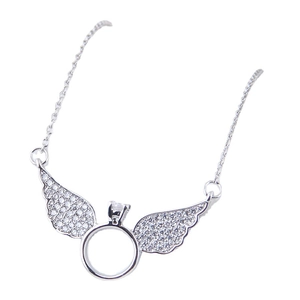 Élégant collier en argent S925 avec ailes d'ange en zircon et anneau central serti de diamants