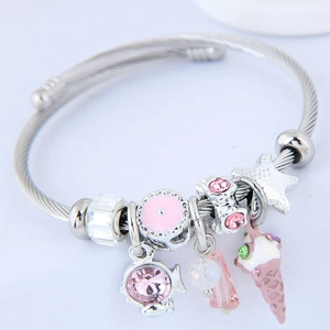 Bracelet ajustable en acier inoxydable avec breloques poisson rose et crème glacée
