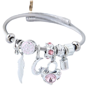Bracelet à breloques argenté avec arbre de vie rose, plume, lune et pendentif cœur