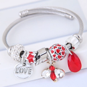 DIY stainless steel bee heart charm bracelet with love pendant on white platform