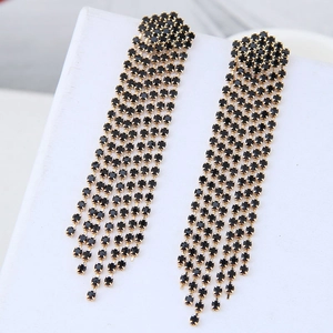 Boucles d'oreilles longues à pampilles dorées avec cristaux carrés noirs scintillants