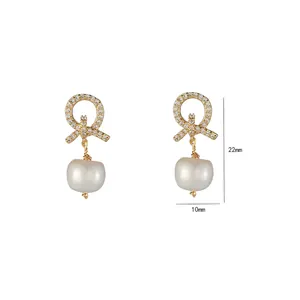 Boucles d'oreilles pendantes dorées avec cristaux et perles d'eau douce 22mm