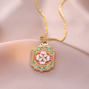 Vintage gold cloisonne flower pendant necklace with elegant floral enamel details