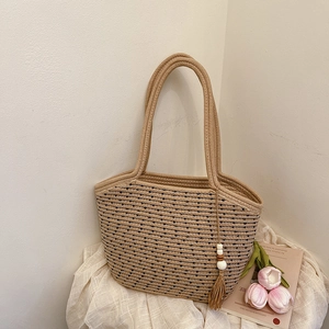 Women Woven Straw Bucket Bag With Tassel Wood Beads Large Capacity Cotton Rope Tote Bag For Seaside Holiday Beach Travel