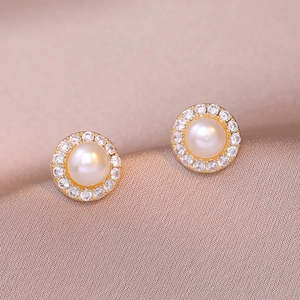 Vintage Flower Freshwater Pearl Stud Earrings Copper With Silver Earring Post Rhinestone Halo Elegant Fashion Jewelry For Women