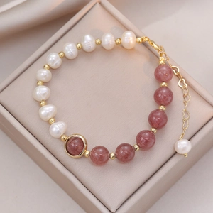 Niche Design Sweet Baroque Pearl Strawberry Quartz Beaded Bracelet Elegant Gold Plated Chain Wrist Jewelry Gift For Women
