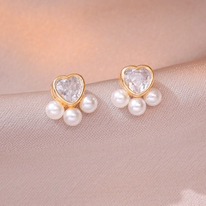 Cat Paw Stud Earrings With Silver Earring Post Copper Heart Zircon And Artificial Pearls Cute Korean Style For Women