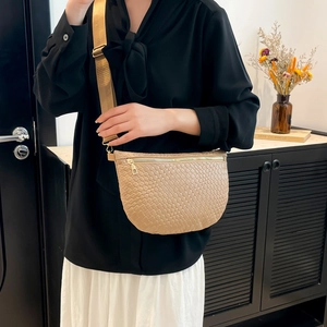 Fashionable beige woven texture crossbody chest bag with adjustable strap for women