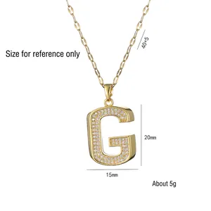 Collana minimalista con ciondolo a lettera G dorata e zirconi per donne eleganti