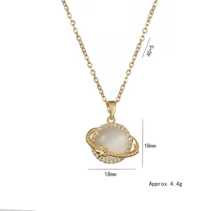 Planet cat eye stone necklace in titanium steel with dimensions and 4.4g weight detail