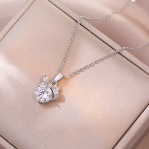 Collier Pendentif Nœud Papillon Zircone Cubique Étincelant Acier Inoxydable Bijoux Chaîne De Clavicule Minimaliste Coréen Pour Femmes