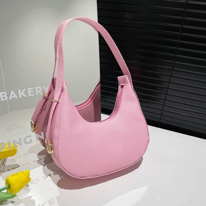 Women Crescent Underarm Shoulder Bag Minimalist Textured PU Leather Hobo Handbag With Gold Hardware Fashion Niche Design