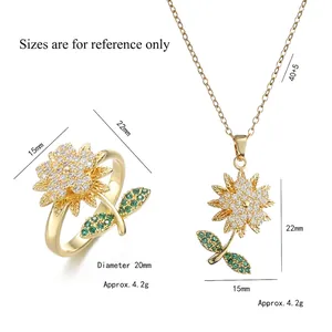 Set collana e anello girasole dorato con cristalli e pietre verdi di tendenza