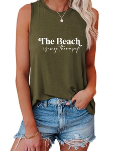 Détail du débardeur vert olive pour femme avec inscription The Beach Is My Therapy