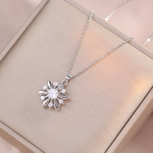 Rotating Snowflake Flower Pendant Necklace Stainless Steel Zircon Inlaid Elegant Winter Jewelry For Women