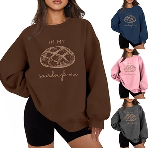 Détail de sweat-shirts à manches longues en quatre couleurs avec motif Sourdough Era
